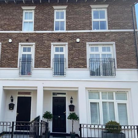 Beautiful Town House In The Heart Of Knutsford Villa Exterior photo